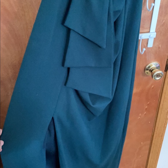 Never Worn David’s Bridal Bridesmaid Dress! Plus Size! In color Pine! - Picture 3 of 6